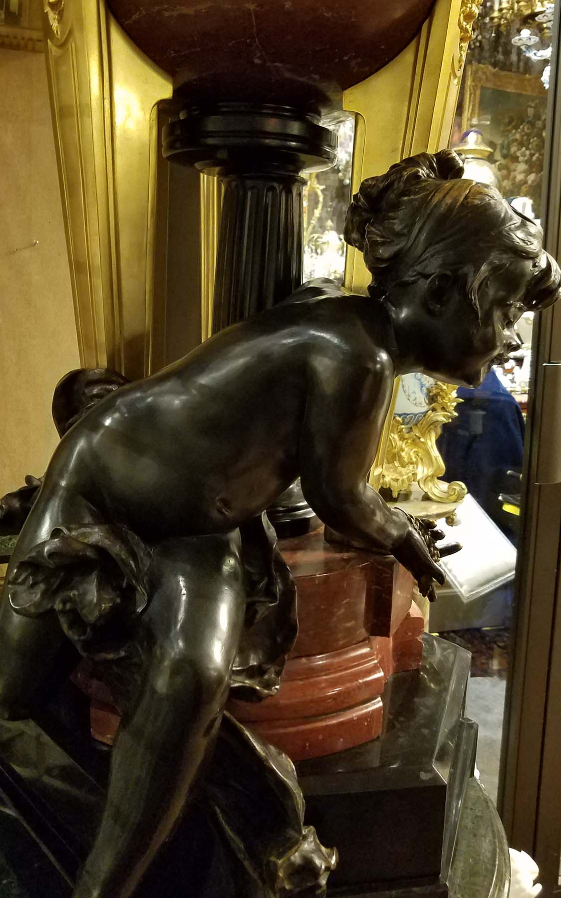 ManArtsAntiquesCenter_ChildUrn2