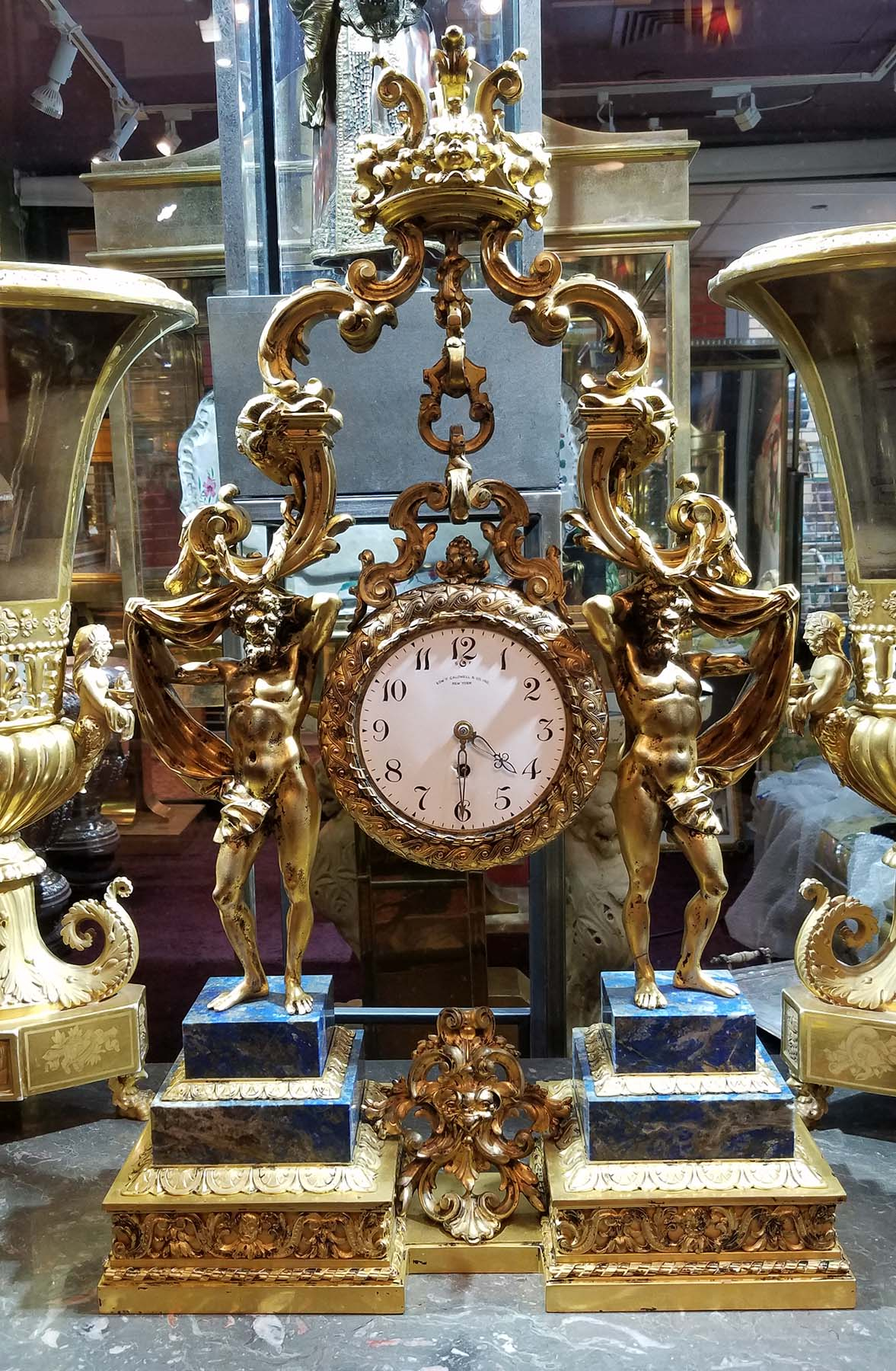 ManArtsAntiquesCenter_Clock