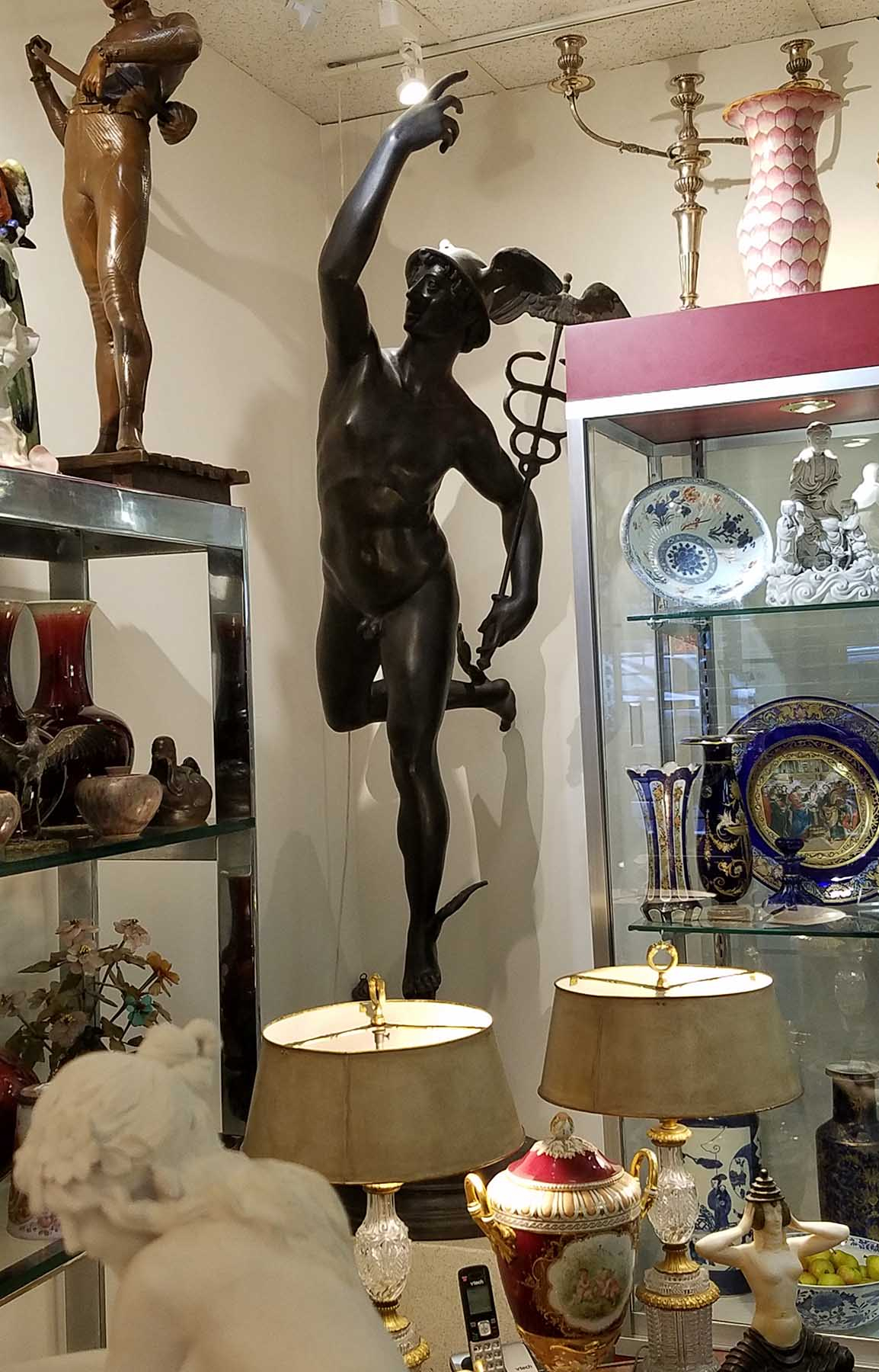 ManArtsAntiquesCenter_Mercury