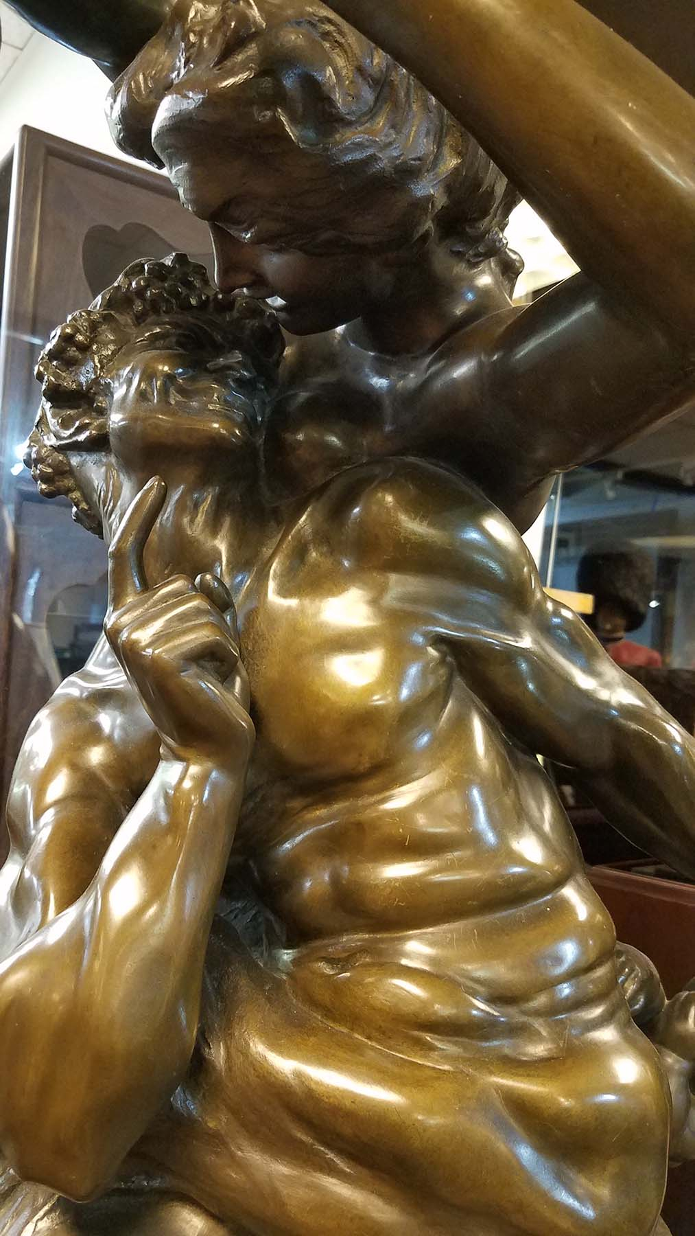 ManArtsAntiquesCenter_Pan-Fan-closeup3